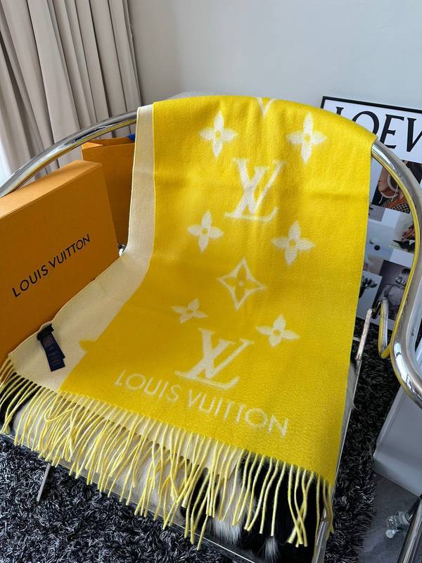 Louis Vuitton Scarf LVC00503